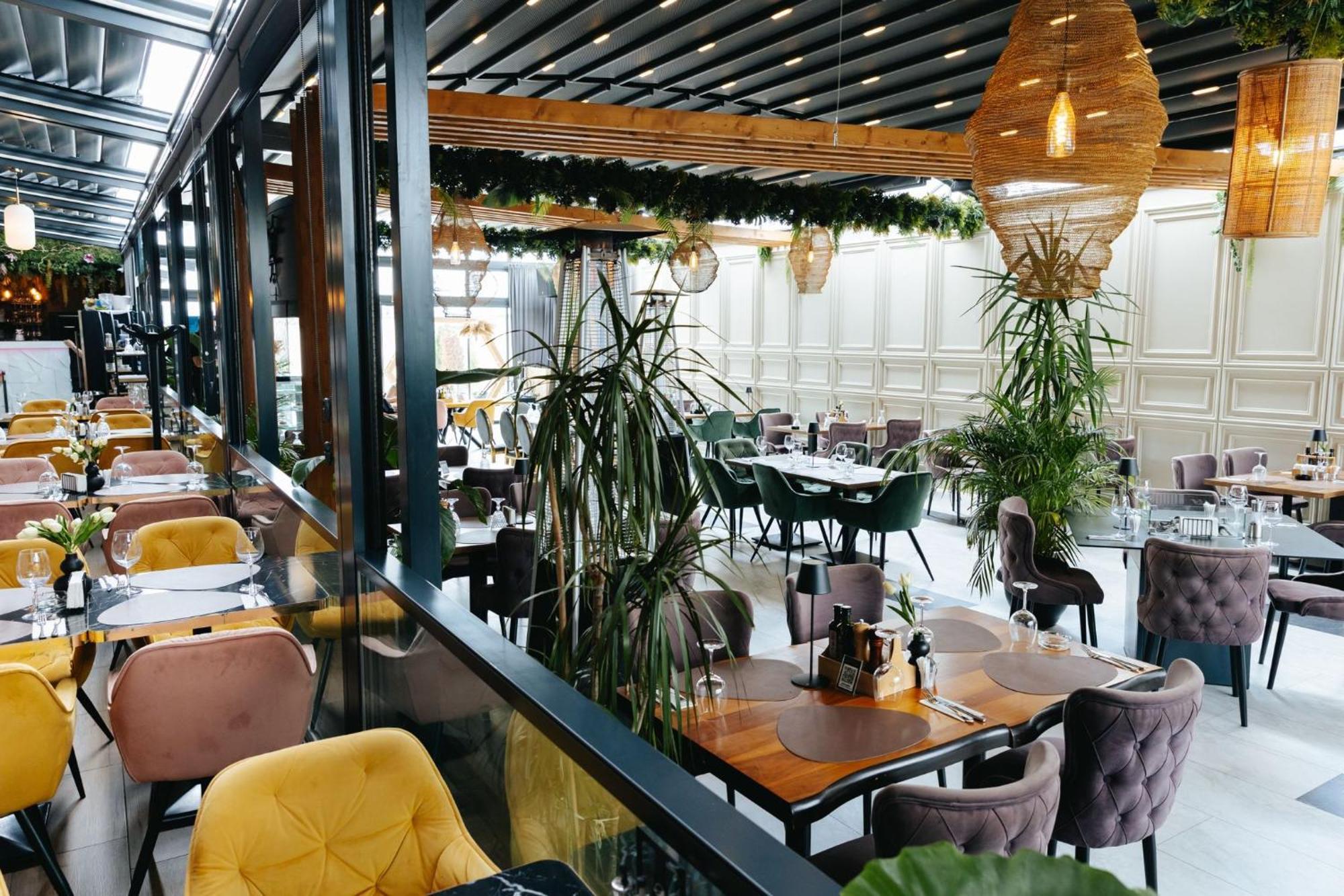 Hotel Goya Boutique Târgu Jiu المظهر الخارجي الصورة