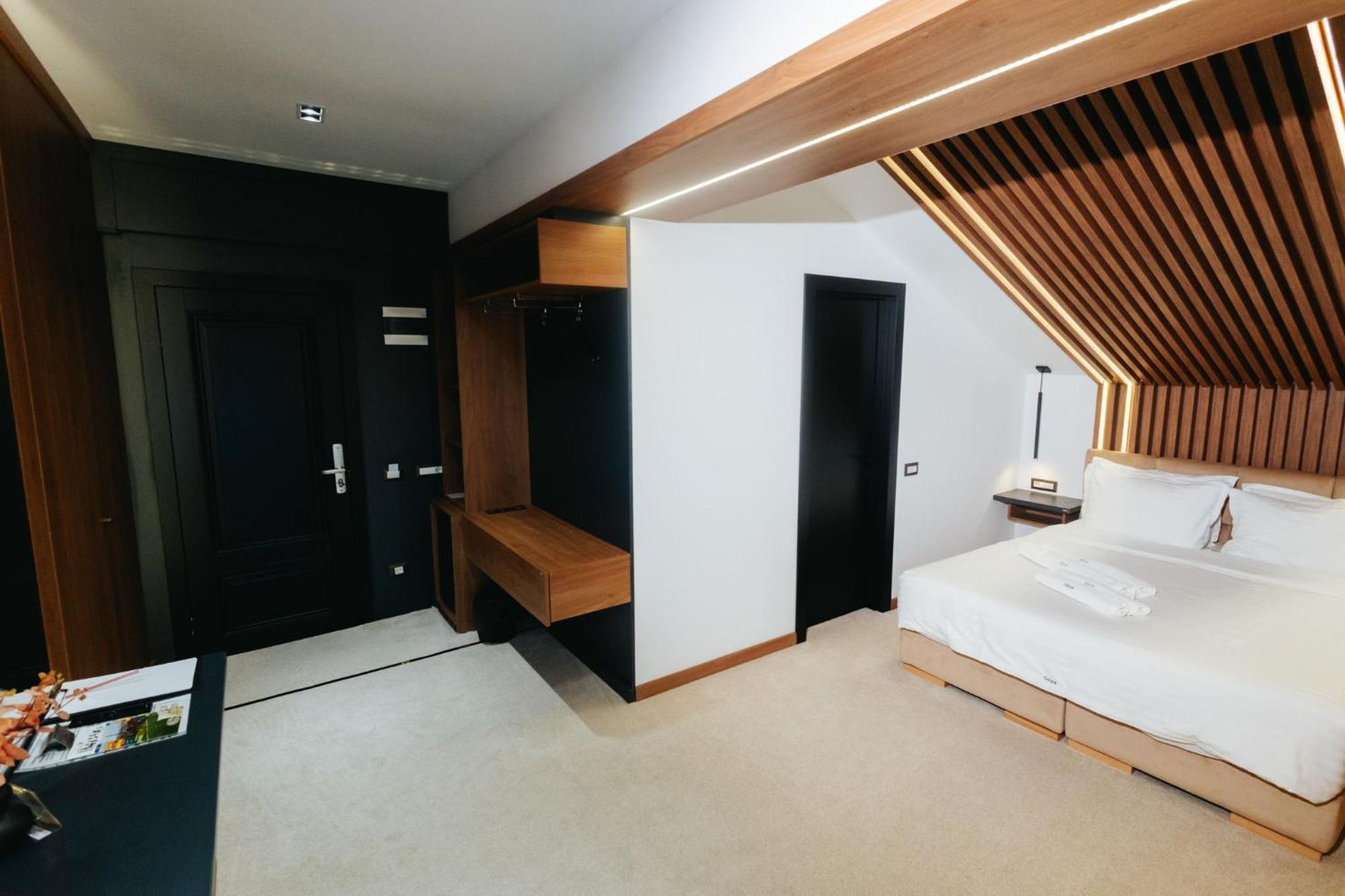 Hotel Goya Boutique Târgu Jiu المظهر الخارجي الصورة
