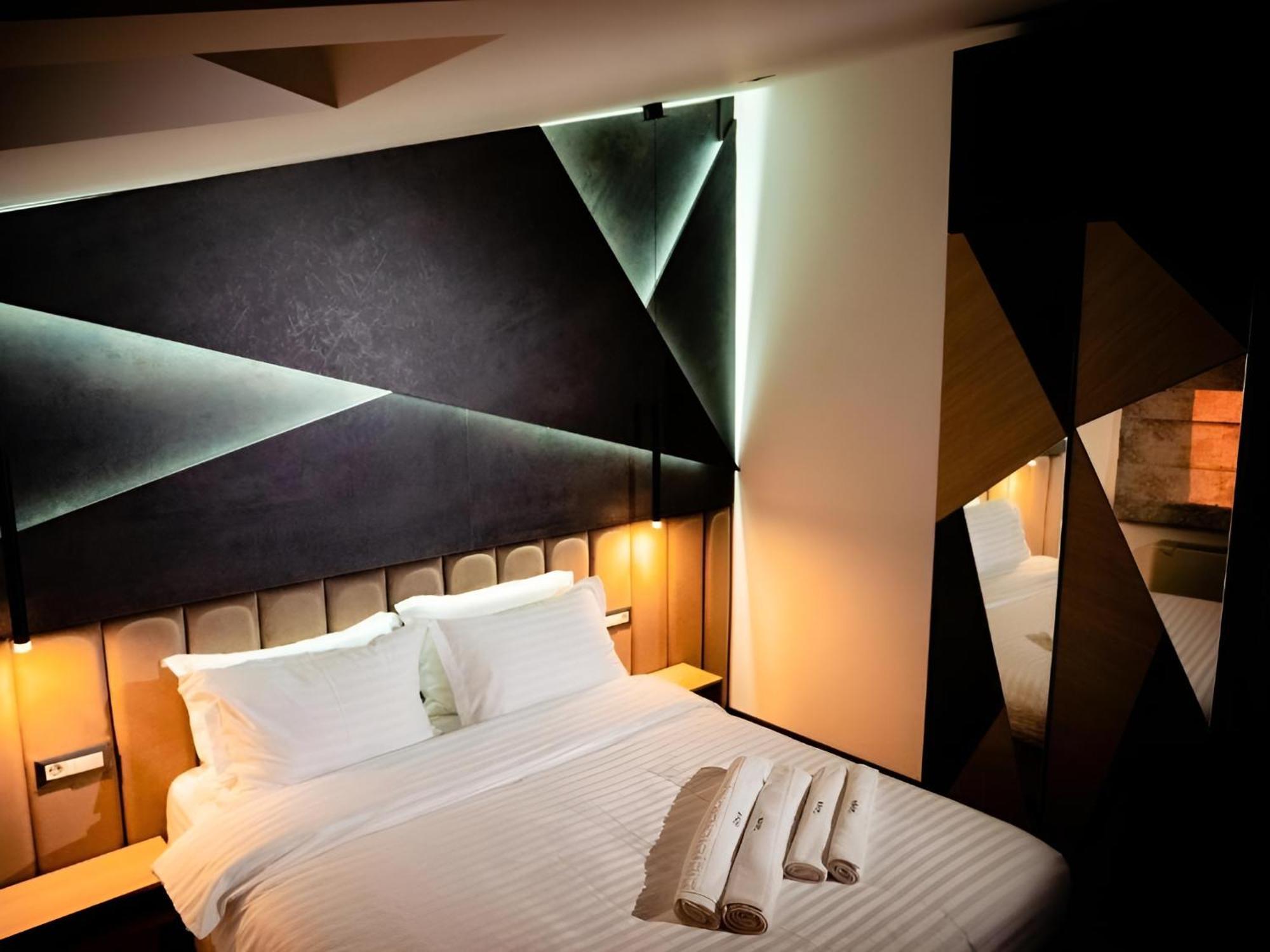 Hotel Goya Boutique Târgu Jiu المظهر الخارجي الصورة